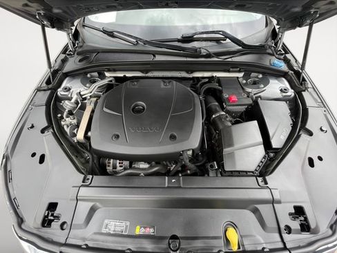 Used 2018 Volvo S90 T5 Momentum w/ Momentum Plus Package image 19
