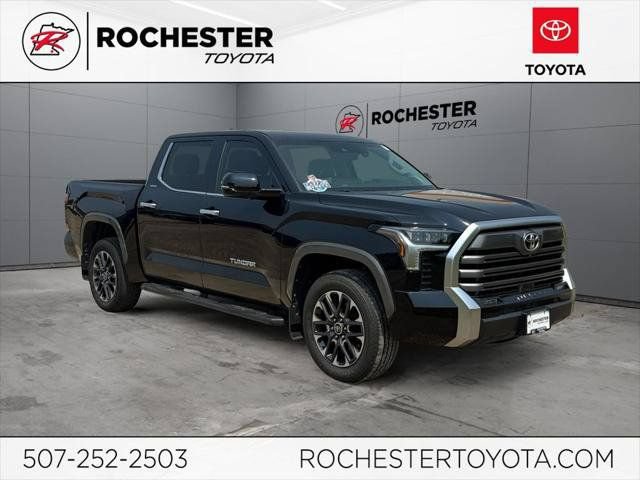 Used 2024 Toyota Tundra Limited AWD/4WD image 31