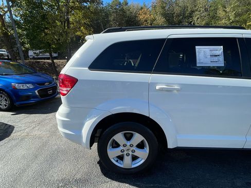 Used 2018 Dodge Journey SE w/ Connectivity Group image 9