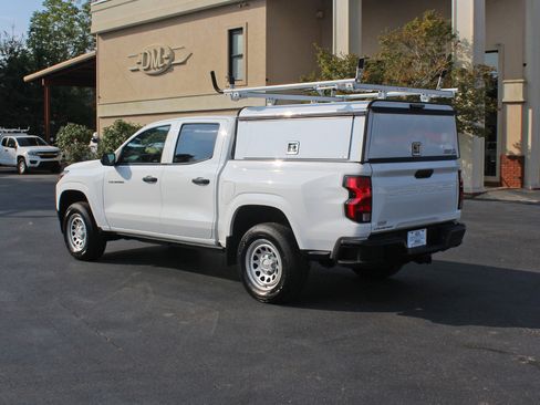 Used 2024 Chevrolet Colorado W/T w/ WT Convenience Package II image 10
