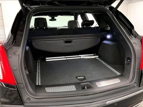 Used 2019 Cadillac XT5 Platinum AWD/4WD image 42