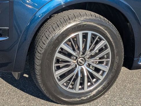 Used 2023 Nissan Armada SL w/ Captain's Chairs Package image 10