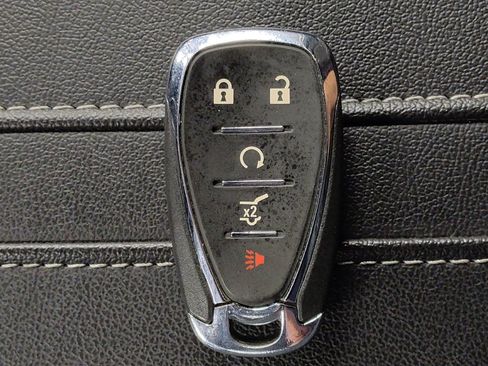 Used 2024 Chevrolet Blazer LT w/ Convenience Package FWD image 32
