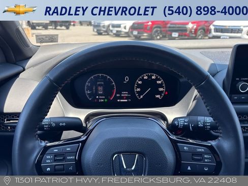 Used 2025 Honda HR-V Sport image 6