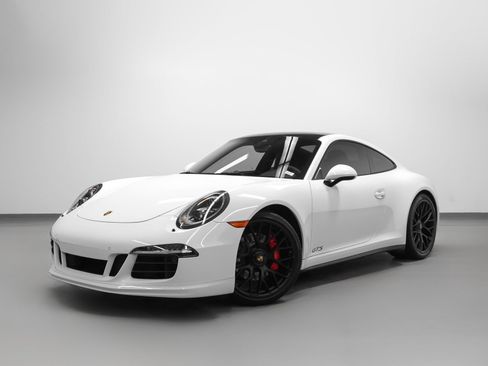 Certified 2016 Porsche 911 Carrera GTS RWD image 6
