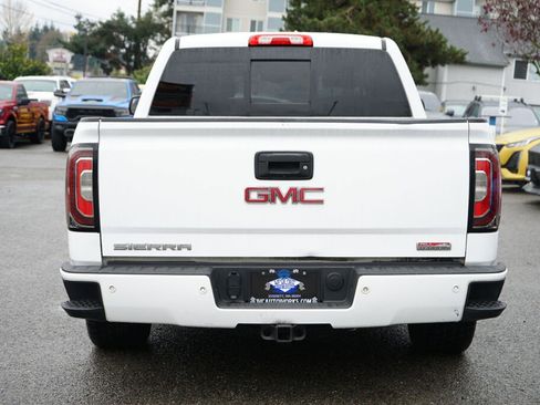 Used 2018 GMC Sierra 1500 SLT image 4