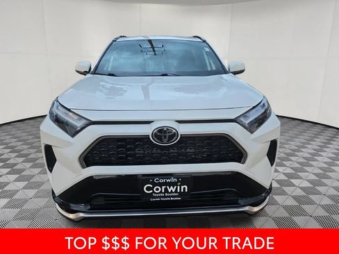 Used 2025 Toyota RAV4 SE AWD/4WD image 2