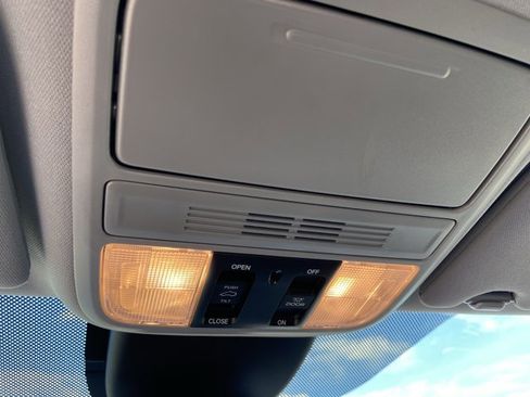 Used 2022 Honda Odyssey EX-L image 43
