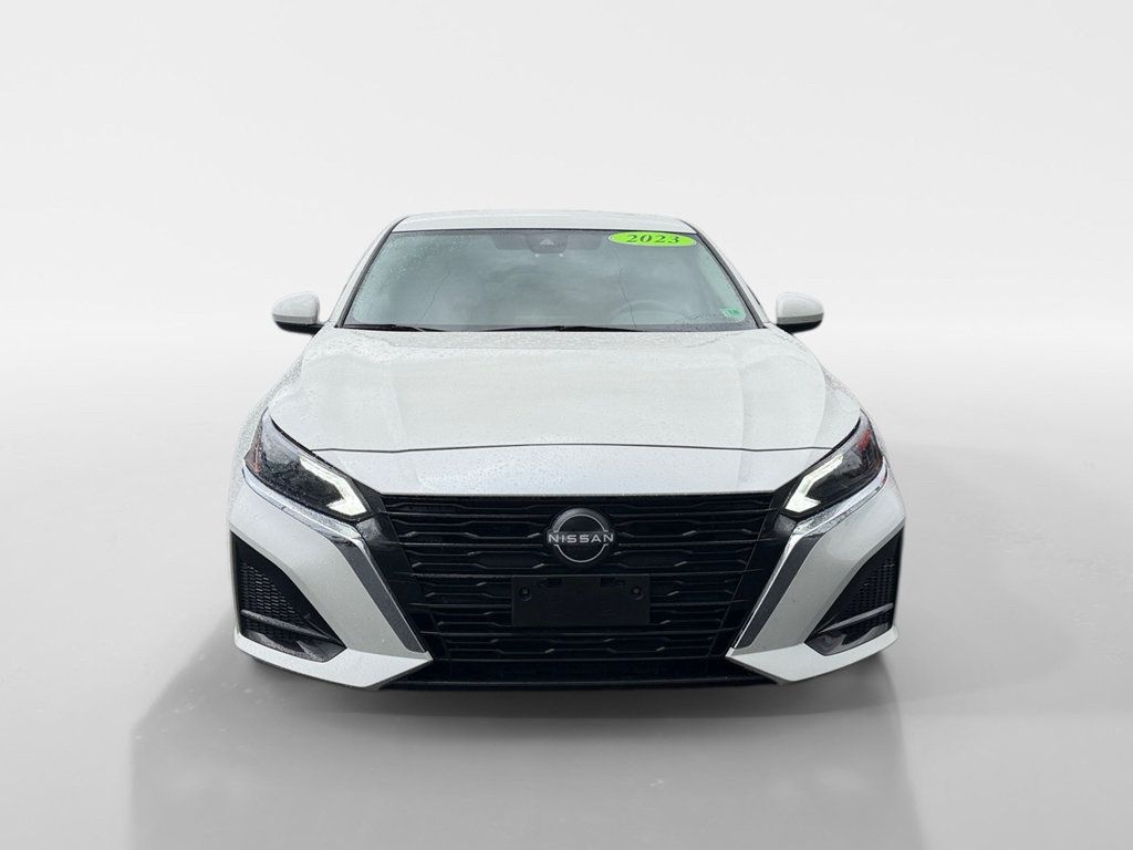 Used 2023 Nissan Altima 2.5 SV AWD/4WD image 8