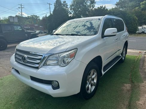 Used 2012 Lexus GX 460 w/ Comfort Plus Pkg AWD/4WD image 2