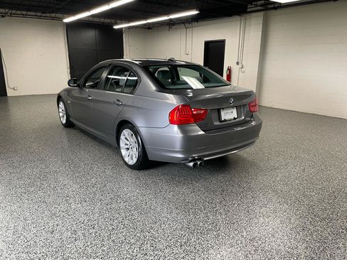 Used 2011 BMW 328i xDrive Sedan AWD/4WD image 17