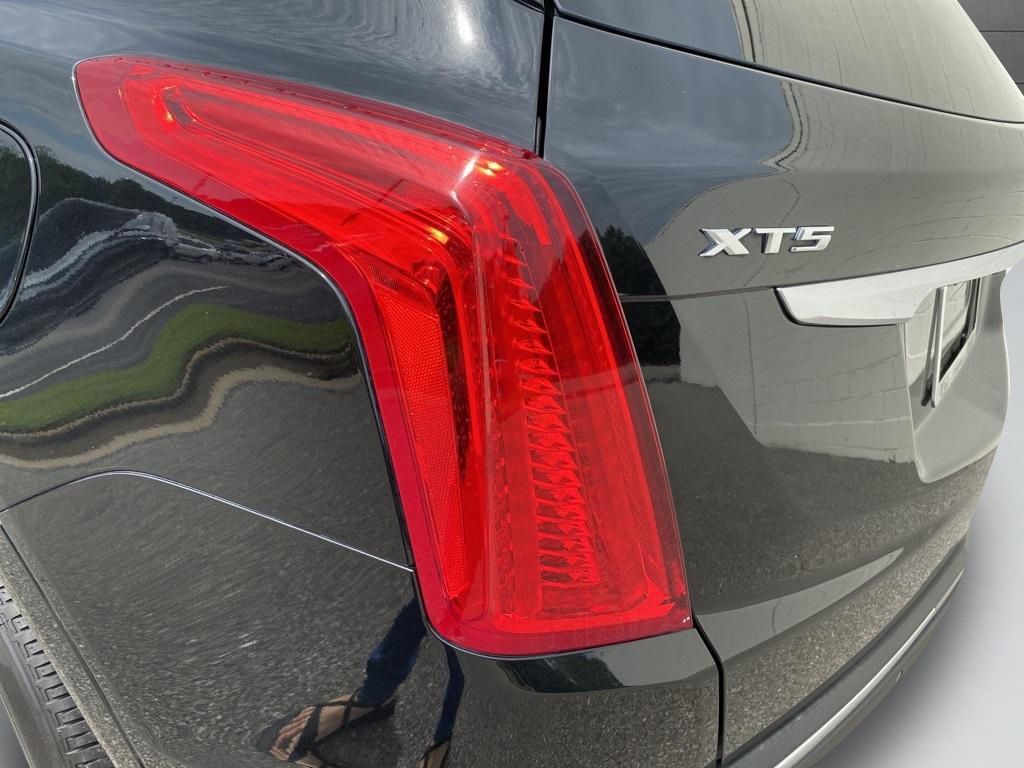 Used 2018 Cadillac XT5 Luxury w/ LPO, Sport Package FWD image 27