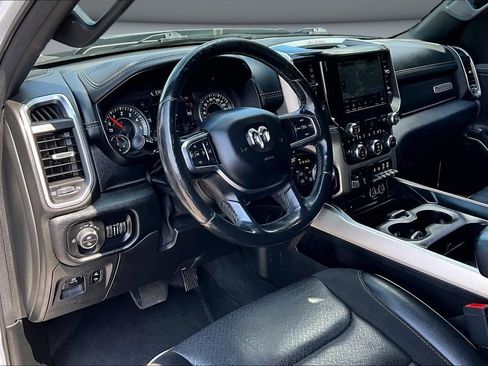 Used 2019 RAM 1500 Laramie w/ Sport Appearance Package AWD/4WD image 18