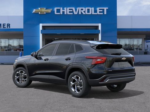 New 2026 Chevrolet Trax LT w/ Driver Confidence Package FWD image 29