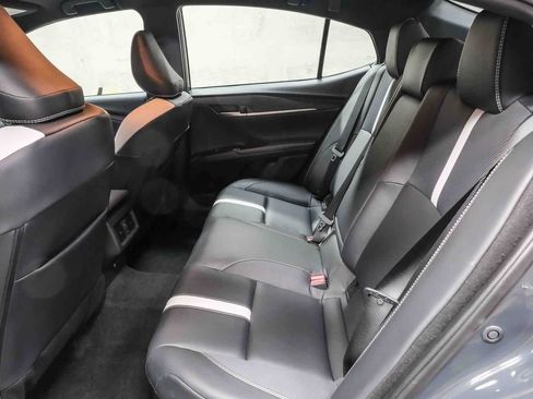 Used 2025 Toyota Camry SE FWD image 22