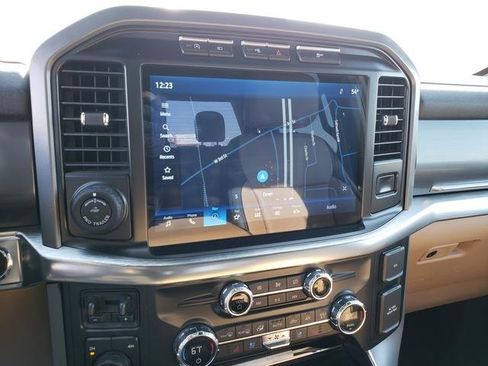 Used 2021 Ford F150 Lariat w/ Max Trailer Tow Package image 25