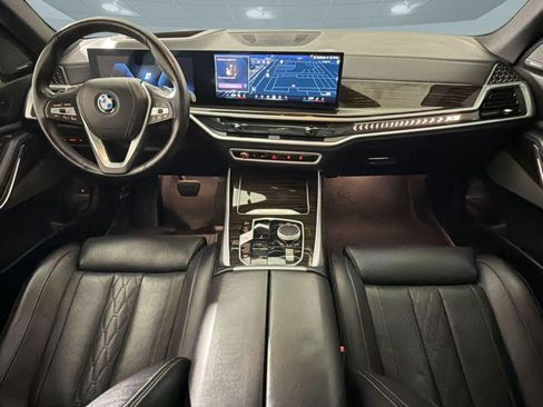 Used 2025 BMW X5 xDrive50e AWD/4WD image 12