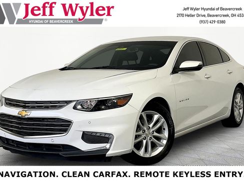 Used 2018 Chevrolet Malibu LT w/ Driver Confidence Package FWD image 1