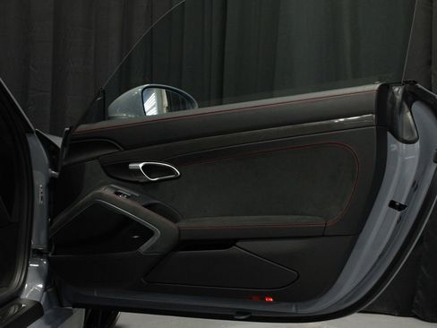Certified 2025 Porsche 718 Cayman GTS RWD image 19