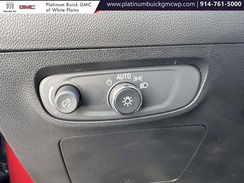 Used 2025 Buick Encore GX Sport Touring w/ Experience Buick Package image 19