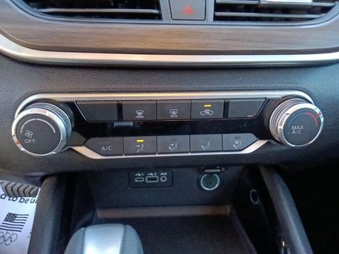 Used 2024 Nissan Altima 2.5 SV image 22