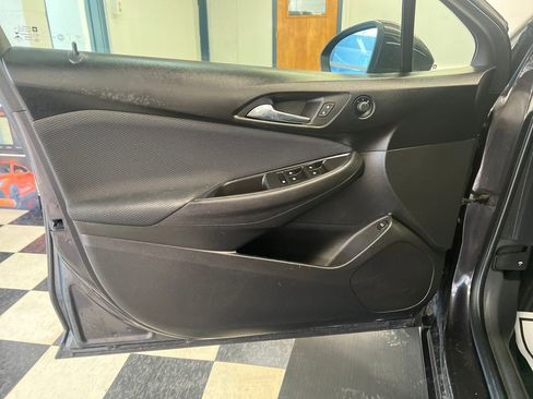 Used 2016 Chevrolet Cruze LT image 31