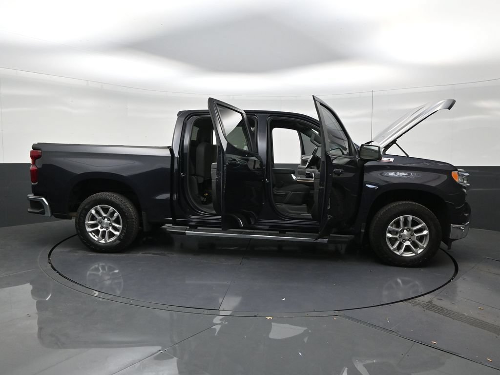 Used 2023 Chevrolet Silverado 1500 LT w/ Z71 Off-Road Package AWD/4WD image 29