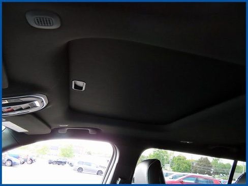 New 2025 Jeep Grand Cherokee L Altitude image 15