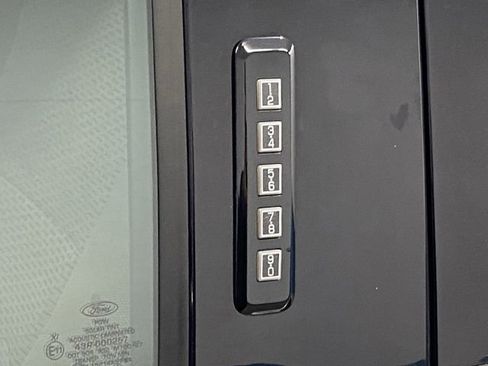 Used 2017 Ford F150 XLT w/ Trailer Tow Package image 26