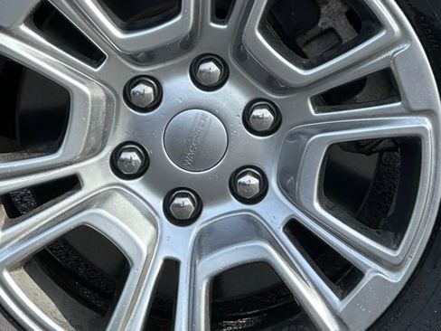 Used 2022 Jeep Wagoneer Series I image 10