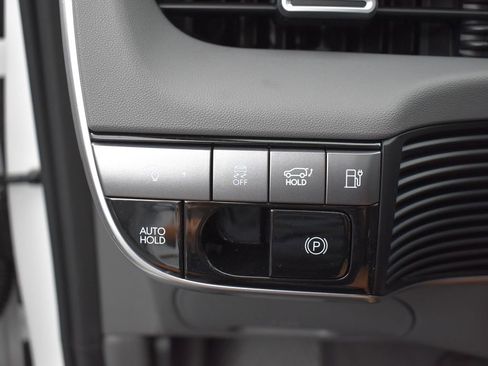 New 2025 Hyundai Ioniq 5 SEL image 13