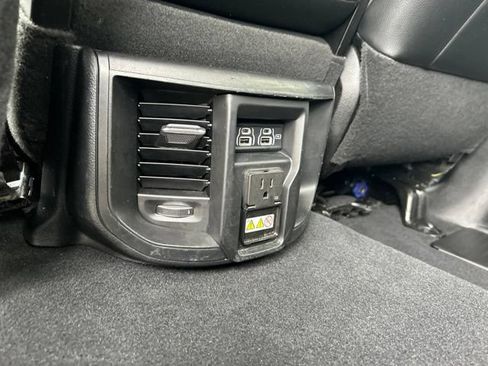 Used 2024 RAM 2500 Laramie AWD/4WD image 42