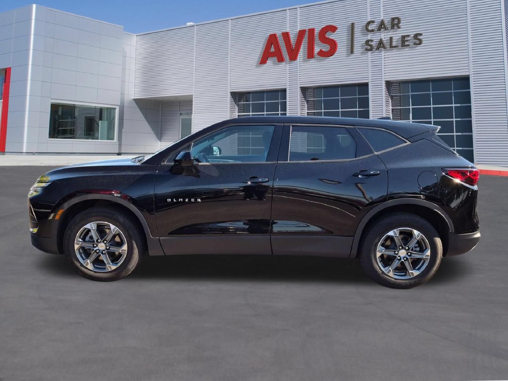 Used 2025 Chevrolet Blazer LT AWD/4WD image 8