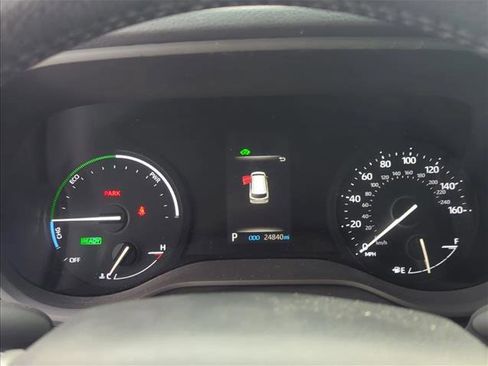 Used 2024 Toyota Sienna XLE image 16