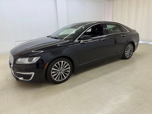 Used 2020 Lincoln MKZ AWD image 1