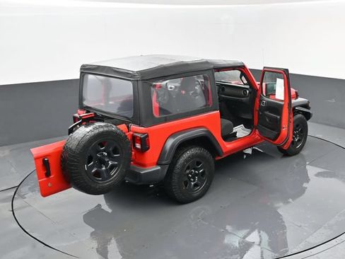 Used 2018 Jeep Wrangler Sport AWD/4WD image 22