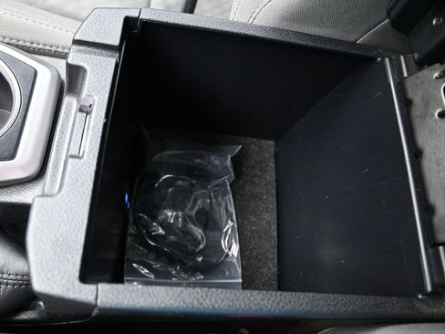 Used 2022 Toyota Tacoma SR5 image 19