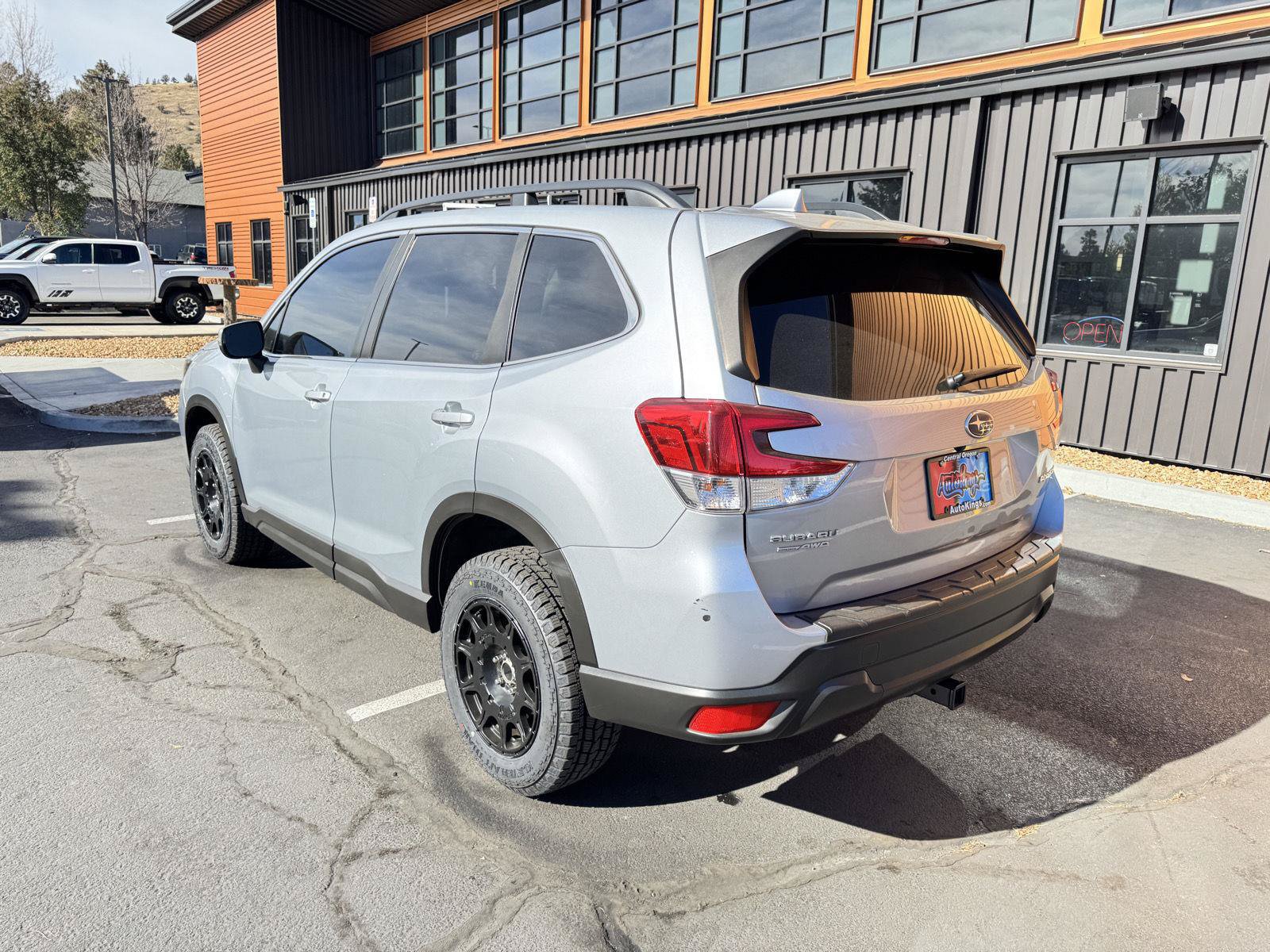Used 2021 Subaru Forester Limited AWD/4WD image 3