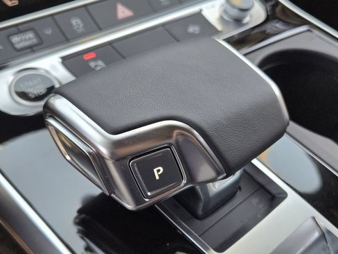 Certified 2025 Audi Q8 Premium Plus AWD/4WD image 25