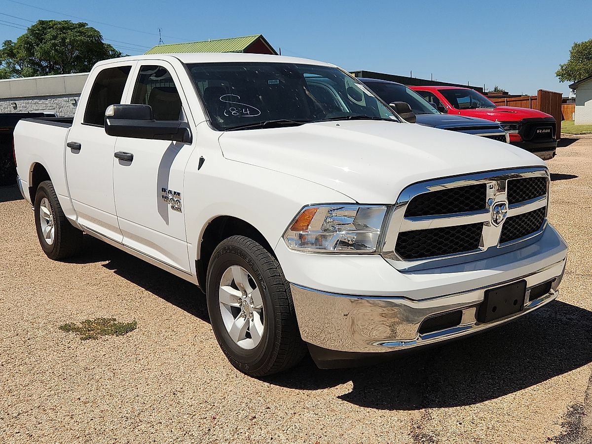 Used 2023 RAM 1500 Classic SLT w/ Trailer & Traction Group RWD image 4