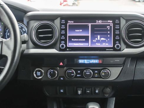 Used 2023 Toyota Tacoma TRD Off-Road image 12