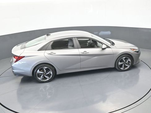 Used 2023 Hyundai Elantra SEL w/ Convenience Package image 53