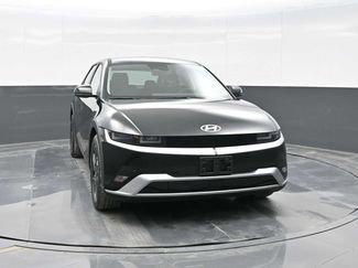 New 2025 Hyundai Ioniq 5 SE video 2