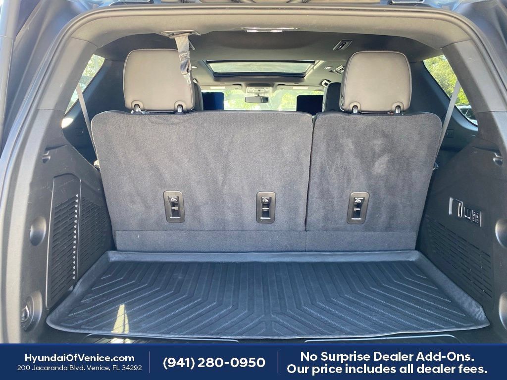 Used 2021 GMC Yukon SLT w/ SLT Luxury Plus Package AWD/4WD image 24