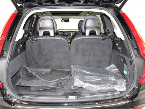 Used 2024 Volvo XC90 T8 Plus w/ Protection Package Premier image 14