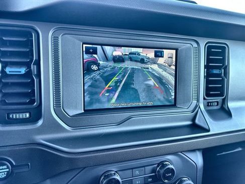 Used 2023 Ford Bronco Outer Banks image 17