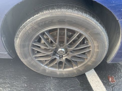 Used 2017 Subaru Legacy 2.5i Premium image 6