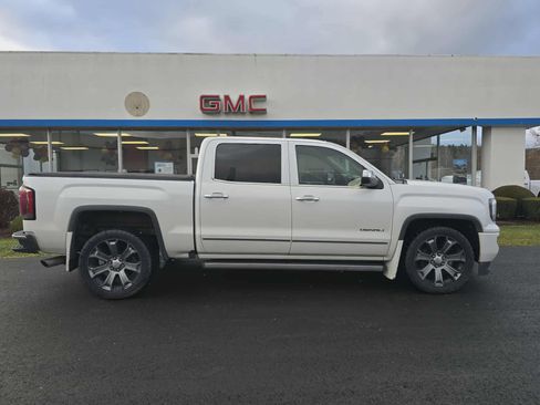 Used 2016 GMC Sierra 1500 Denali w/ Denali Ultimate Package image 2