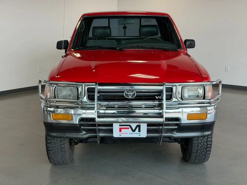 Used 1993 Toyota Pickup Deluxe AWD/4WD image 2