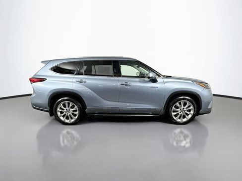 Used 2021 Toyota Highlander Limited AWD/4WD image 9